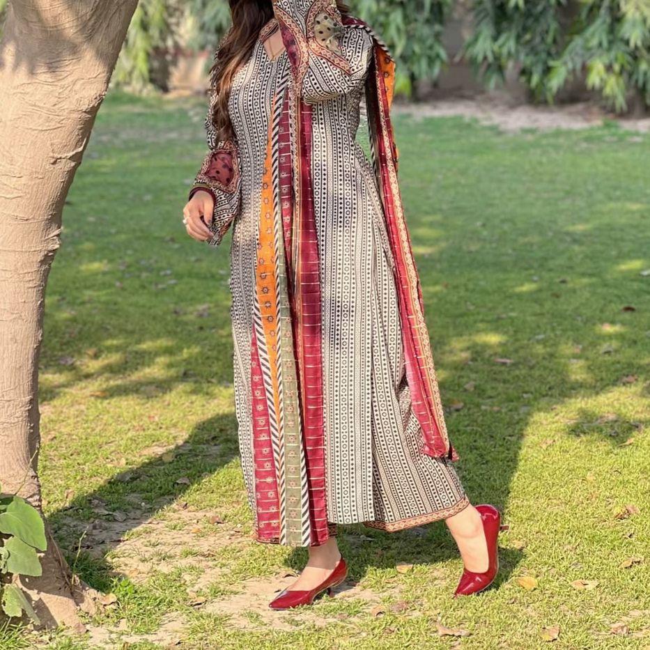 3-Piece Unstitched Lawn Suit