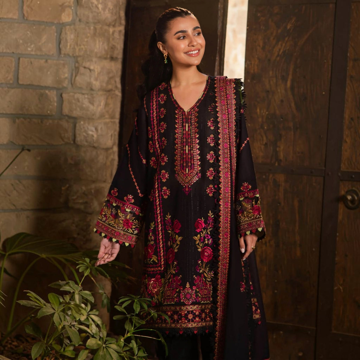 3-Piece Embroidered Dhanak Unstitched Suit