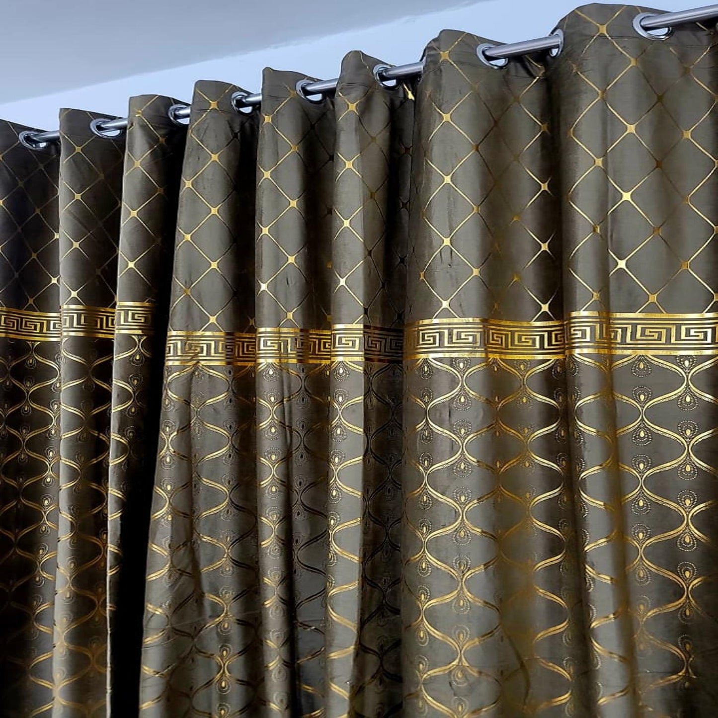 Texture Velvet Cusratins