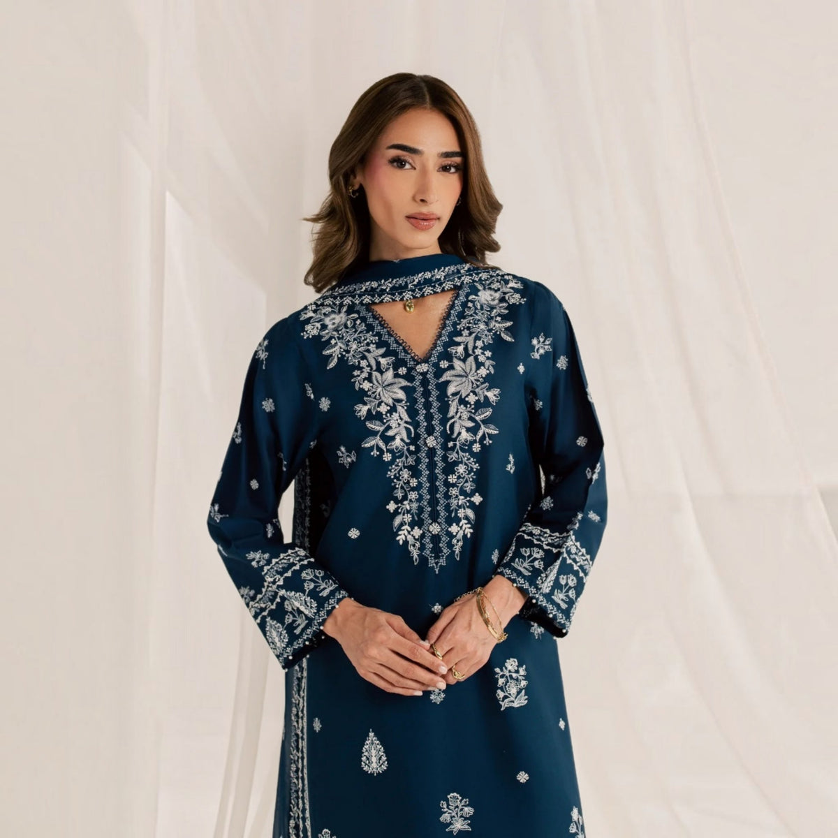 3-Piece Embroidered Dhanak Unstitched Suit
