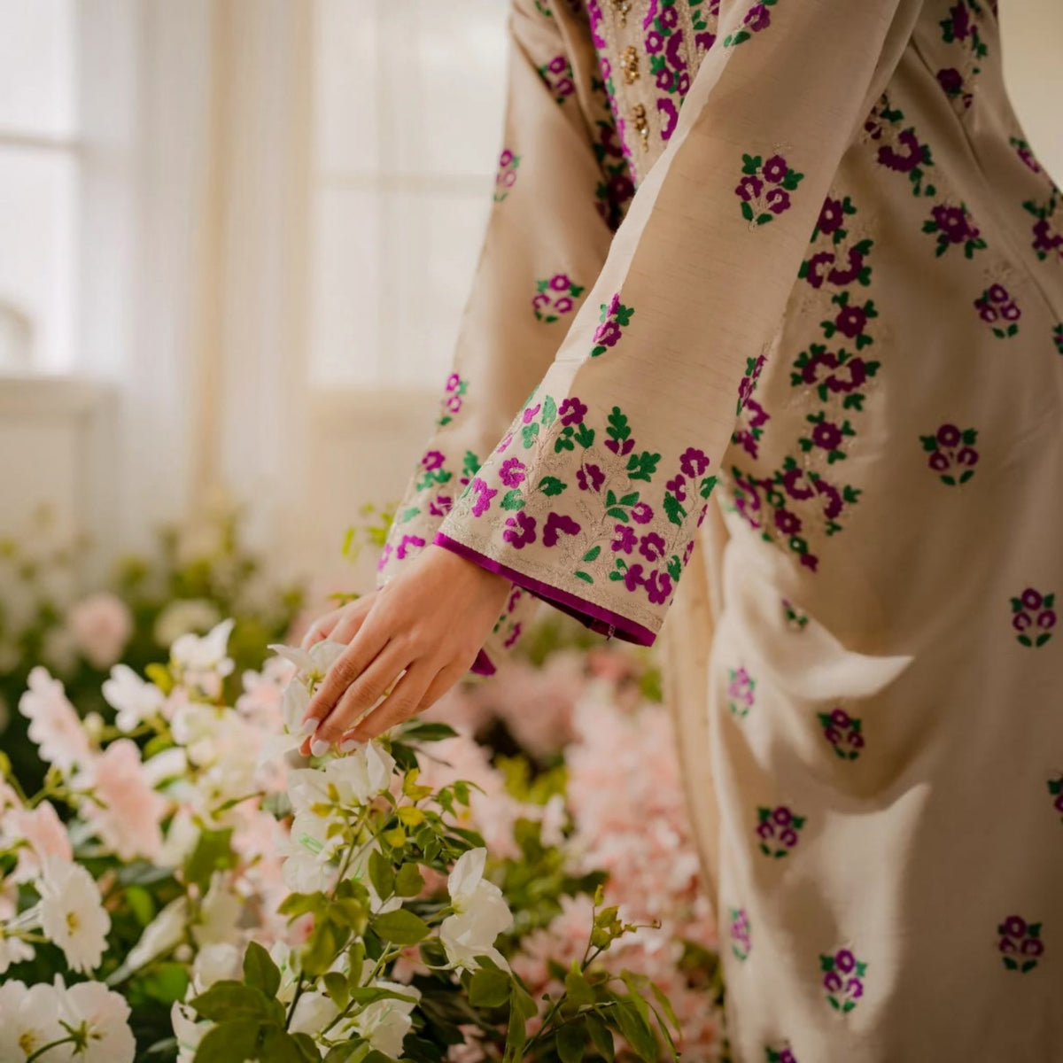 3-Piece Embroidered Dhanak Unstitched Suit