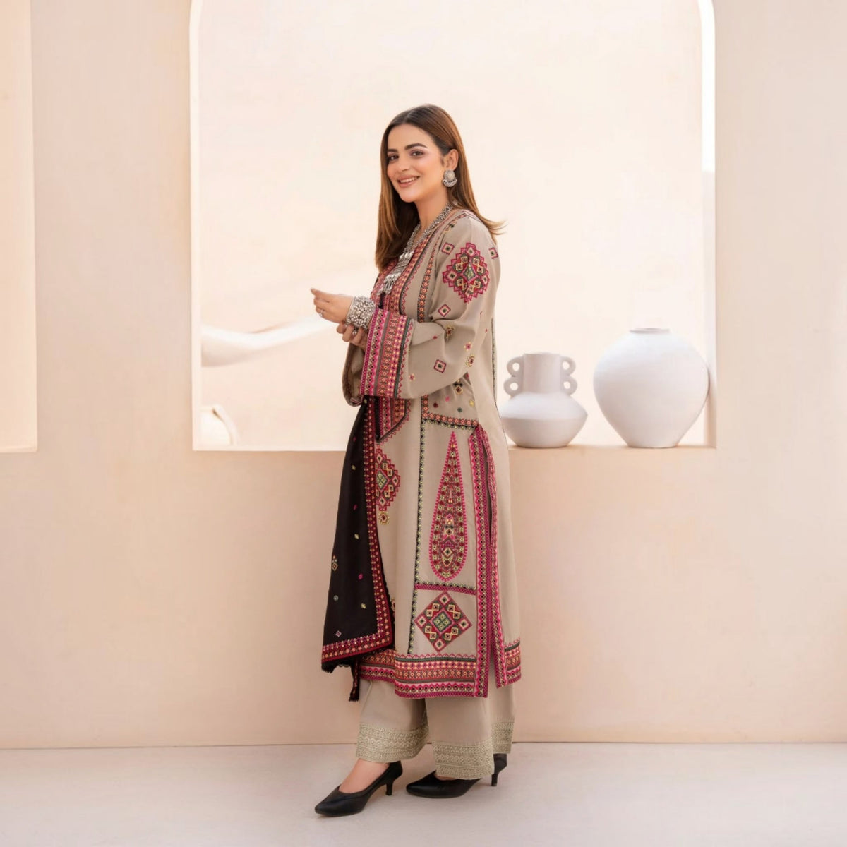 3-Piece Embroidered Lawn Unstitched Suit