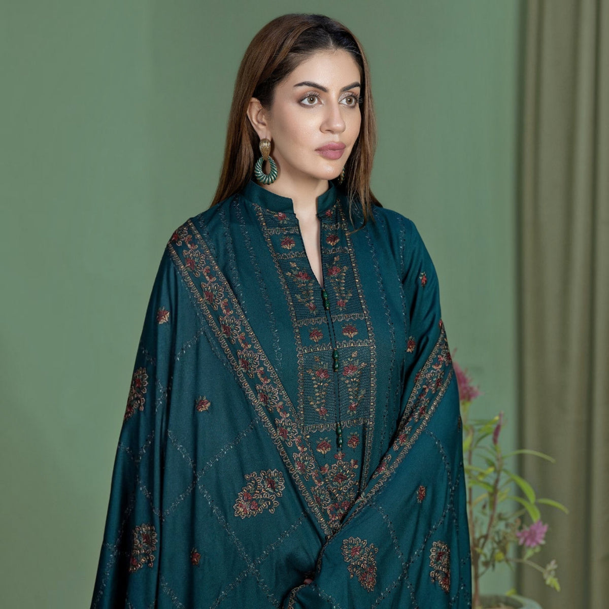 3-Piece Embroidered Lawn Unstitched Suit